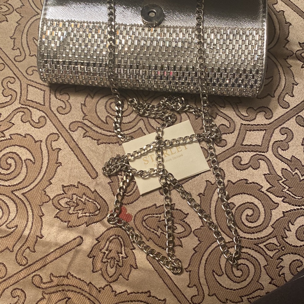 Starlet Silver Clutch - R - Picture 5 of 6